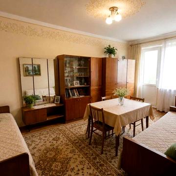 Оренда 1-кімнатної квартири по вул. Пулюя хороший житловий стан