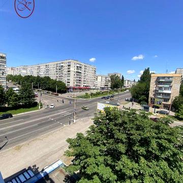 Продаж / 1-кімнатна квартира  / проспект Свободи