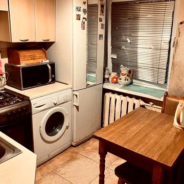 Продаж 1 кімнатної квартири по вул. Дністерська  (Сихівський район)
