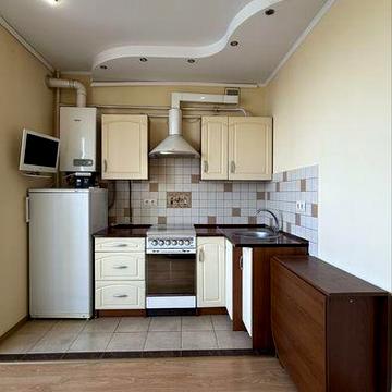Однокімнатна квартира в центрі на вул.Українська
