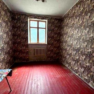 Квартира перед Ивановским мостом- 52 метра. Парковка