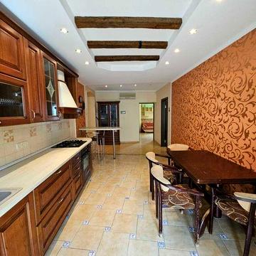 Продам квартиру 107м2 в новому будинку на вул. Вільямса(Таїрова)