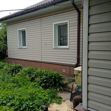 Доглянута садиба в передмісті Чернігова. Село Деснянка.