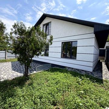 Продам новий стильний будинок мансардного типу 170 м² в с.Усатове
