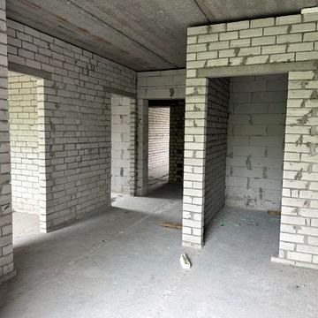 Продаж квартир у маленькій новобудові