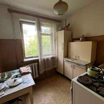 Продам 2 к. кв. на Новых Домах возле метро Армейская