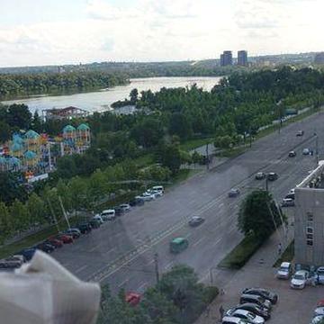 Сдам видовую однокомнатную квартиру на первой Победе.