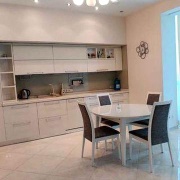 Продам 2 комнатную квартиру  68 кв.м в Мукачевском переулке