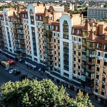 Оренда просторої 80 кв. м. дво кімнатної квартири в центрі!