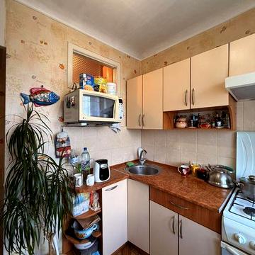 Продам 2 кімнатну квартиру в цегляному будинку на Косіора