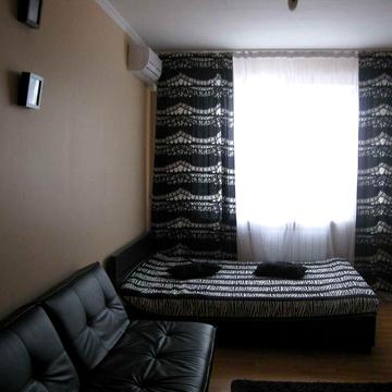 Здам сучасну, велику 1 кім на Сосницькій 19, поряд Мега Сіті