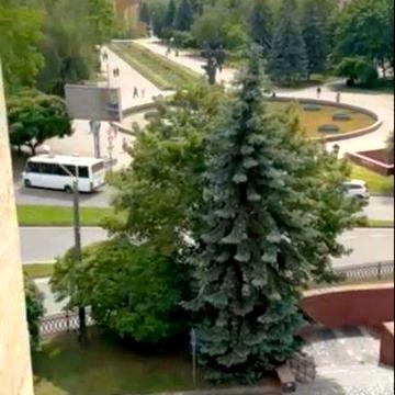 = продаж 2-х кімнатної сталінки в центрі міста