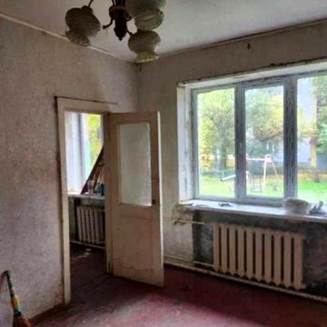 У продажу 1 кімнатна квартира Павлове Поле, під ремонт.