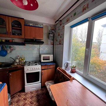 Продам 2х комнатную квартиру район "кинотеатра Космос"