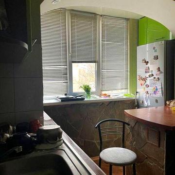 Продам 2-к квартиру, вул. Івана Мазепи, 2, Алмазний