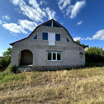 Продам двохповерховий будинок