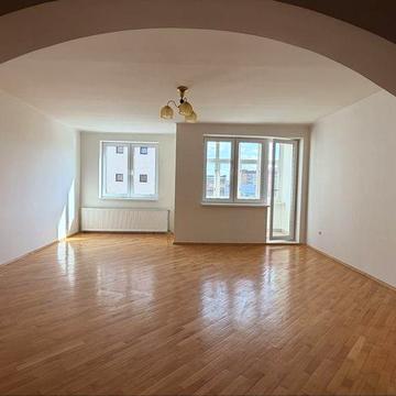 Продам 4кімнатну квартиру 133м2 від власника