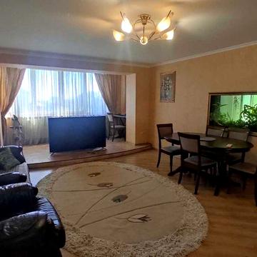 Здам 2х рівневу квартиру в Центрі 3030