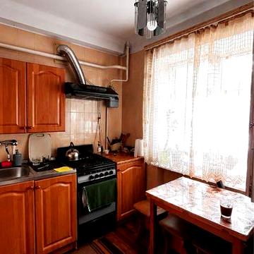 Продам 1-кімн. квартиру 1/5 поверх,на Космосі