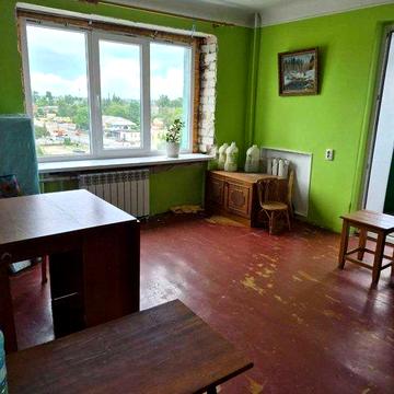 Продам 3 кімнатну квартиру в ЦЕНТРІ . 7/9 цегл. 37000