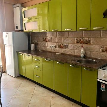 КЛАСНА 1-кім новобудова ГОЛОВНА (5хв до АВТОВОКЗАЛУ) газовий котел, ЗАКРИТИЙ ДВІР, ПАРКОВКА!(для ПАРИ ) без тваринок!