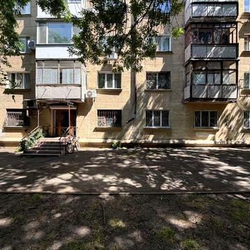Продаю 2кк ул Героев Спасателей (Лягина) Под коммерцию