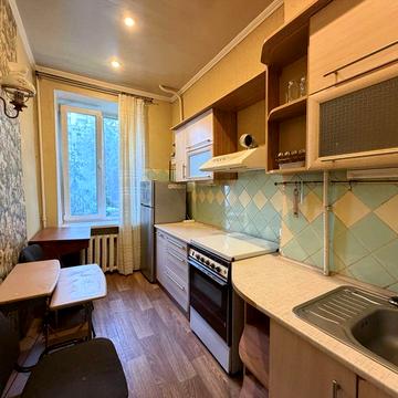 Продам 3 к. квартиру Нагорный район Сталинка