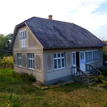 Будинок біля Дністра