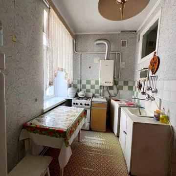 Продаж Центр 2 км Лесі Украінки