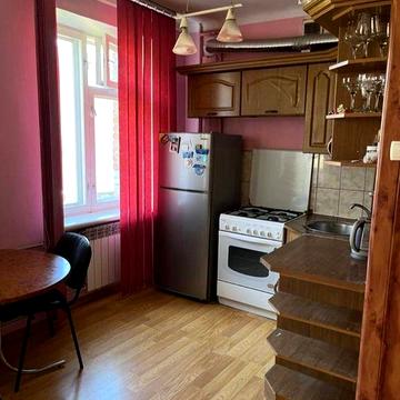 Здам квартиру на Площі Перемоги