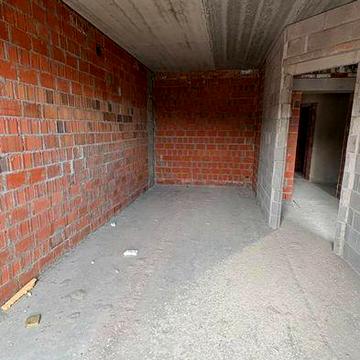 Продам квартиру з панорамними вікнами та кухнею-вітальнею 19 м²