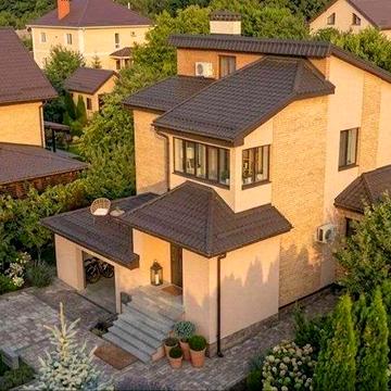 Будинок від власника, із власним озером, водоспадом та цоколем-бомбосховищем | Бобриця
