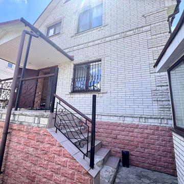 Будинок з цегли 200м2 в житловому стані . Права сторона Борисполя