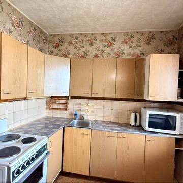 Продаж 2х кімнатної, вул.Бальзака 24, Троєщина, поряд церква