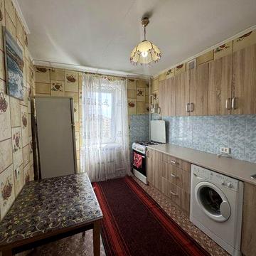 Оренда 2-кімнатної квартири, Озерна , Дана, можна з котиками !