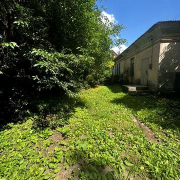 Продам частину будинка в центрі