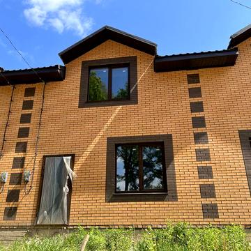 Продаж таунхауса 105 м2., 3 кімнати та з ділянкою 2 сотки