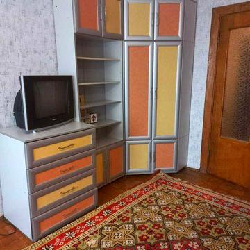 Оренда 2 кімн. кв. Виноградар.  Василя Порика 17
