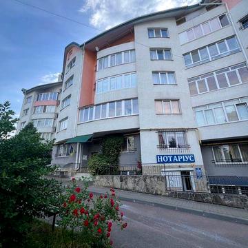 Простора 2-кімнатна квартира 93 м² у Трускавці | вул. В. Івасюка
