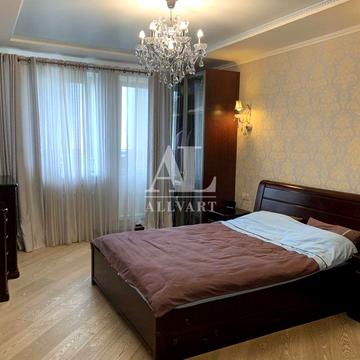 Продаж 3 кім квартири + 2 паркоміста, нове ЖК, Голосеевский район ЖК вул. Пушкіна, 51