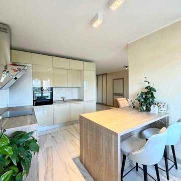 Продаж дизайнерської 2к квартири (74.6м²) з преміальним ремонтом та великою кухнею-вітальнею