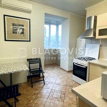Продам 3 кімнатну квартиру Шевченка Тараса бул., 58, Сталінка, Шевченківський центр ТРЦ "Україна" цирк