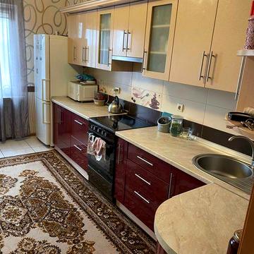 Продам 3 кімнатну квартир, проспект Петра Григоренка, буд. 12. Без комісії.