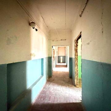 Продаж квартири 4кімнатна Куренівка Сталінка Парк тихий район Києва Високі Стелі Подільский район Поруч зупинки транспорту