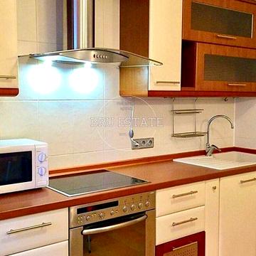 Продаж 3 к квартири Осокорки Позняки 10 хв 3й поверх 80 м кв Цегла