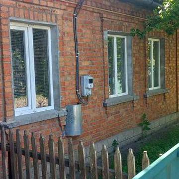 Продається половина будинку
