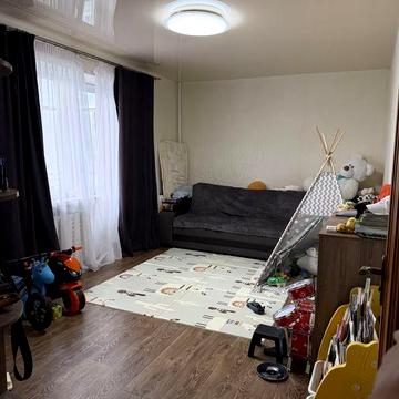 Продам квартиру на проспекті Науки 169
