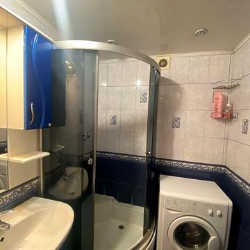 Продам гарну 2х кім. 9/9 цегл. в Центрі міста по вул. Богуна