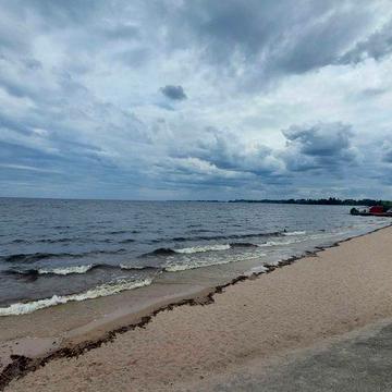 Видова 2-кімнатна квартира біля Дніпра. Автономне газове опалення. Власник