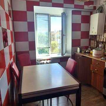 Продаж 3 км.  квартири р-н 18школи